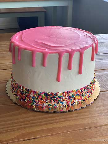drip cake decoration